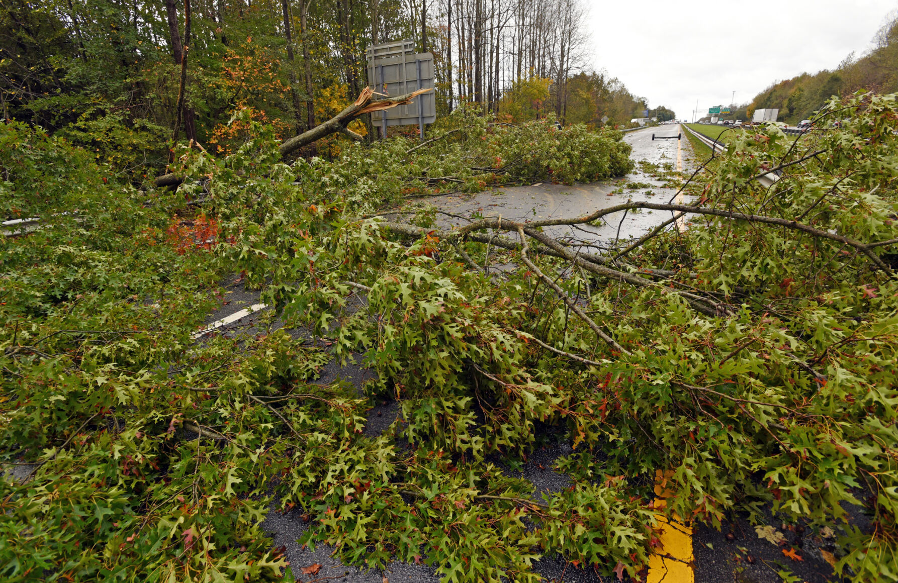 Salem Parkway closed